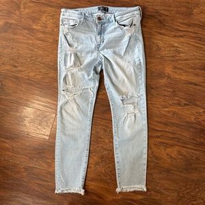 Women’s Abercrombie & Fitch Harper ankle skinny holy jeans size 29. 8R.